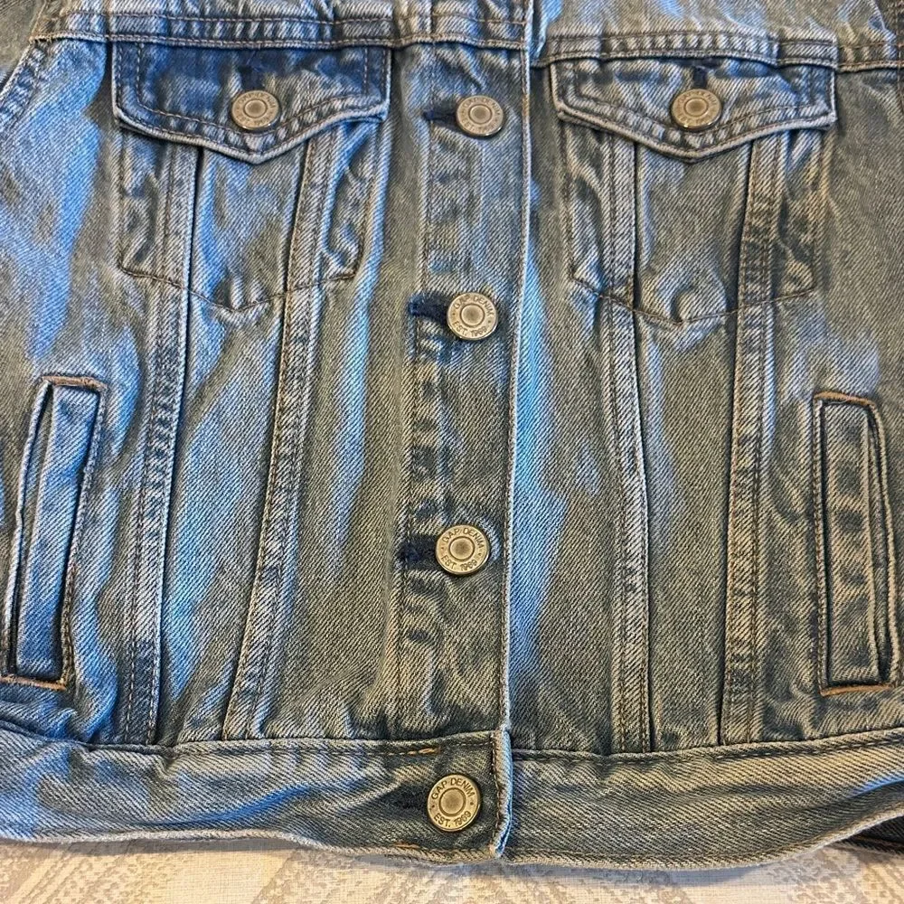 GAP Kids Light Blue Jean Snap Closure Jacket Size M